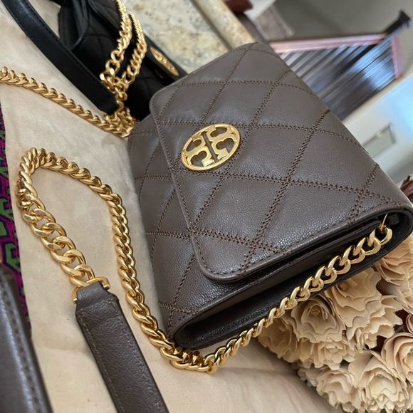 New ❤️‍🔥 Tory Burch Willa chain wallet crossbody - Picture 4 of 11